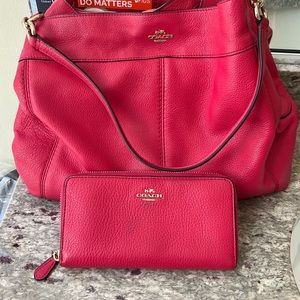 Coach purse and wallet set